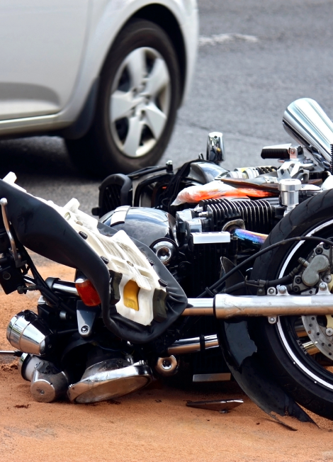 Motorbike-accident-on-the-city-street